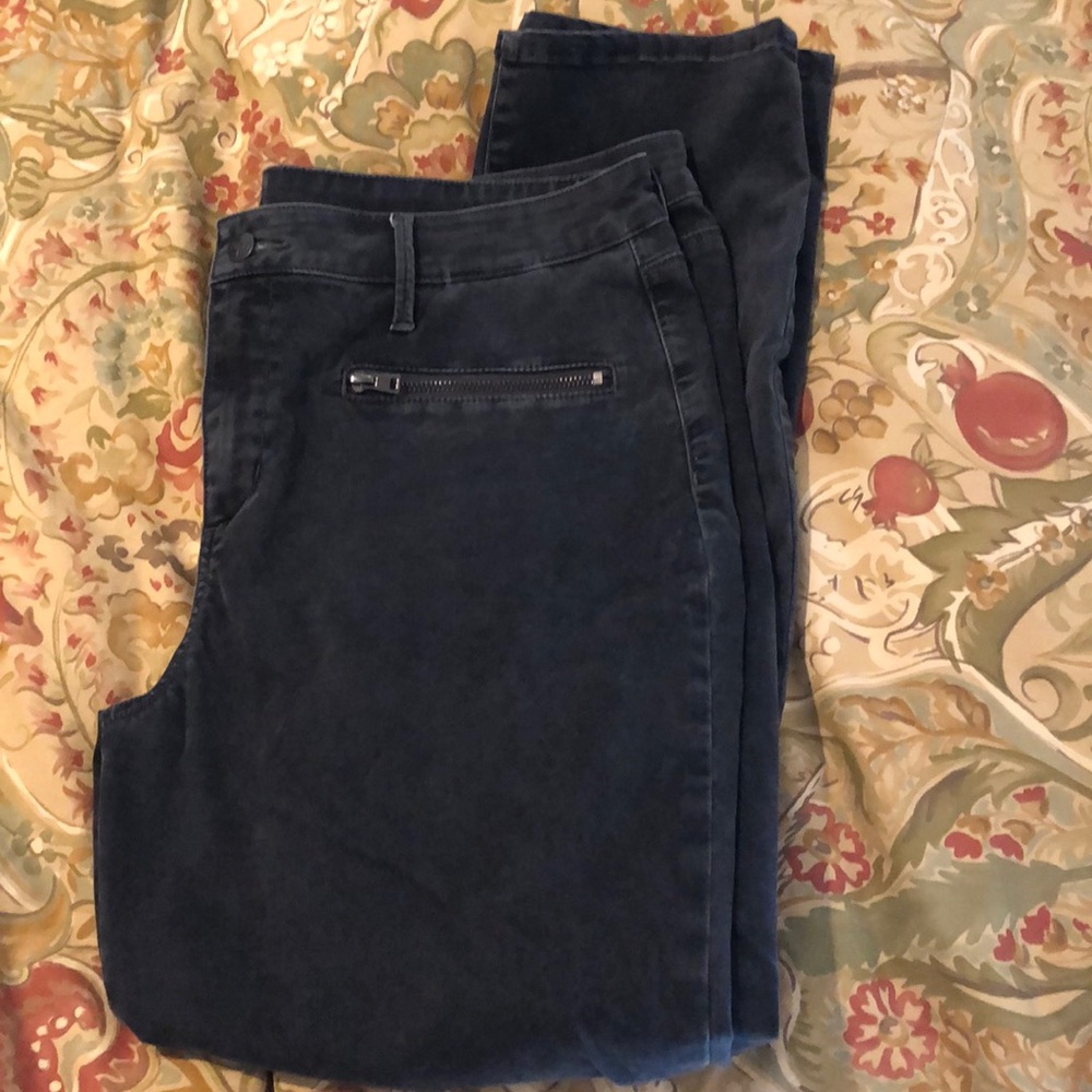 NYDJ grey jeans with zipper pockets